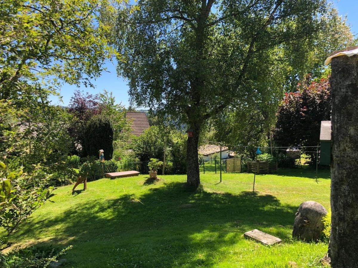 Haus Jurisch Lägenhet Urberg Exteriör bild