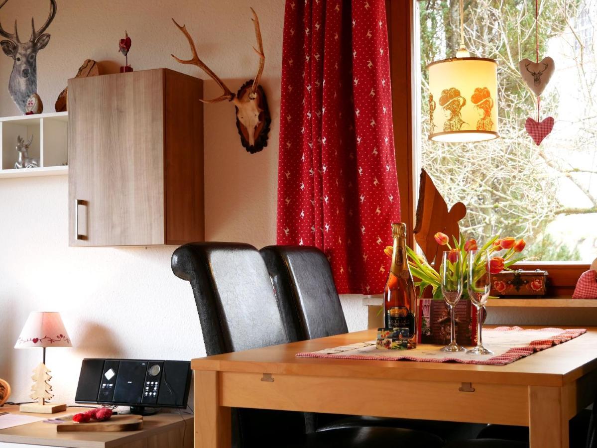 Haus Jurisch Lägenhet Urberg Exteriör bild
