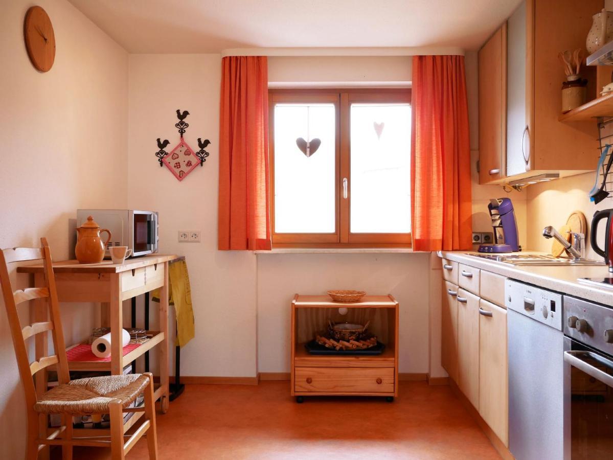 Haus Jurisch Lägenhet Urberg Exteriör bild